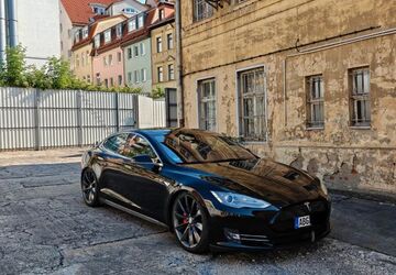 Tesla Model S 160.022 km 22.999 &euro; Altenburg 04600