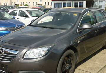 Opel Insignia 233.000 km 2.600 &euro; Gera 07548