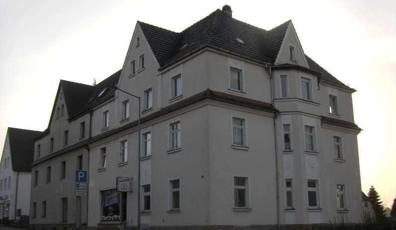 Etagenwohnung Fraureuth - 3 Zimmer, 82 m&sup2;, 400&euro; | Angebot:27350904