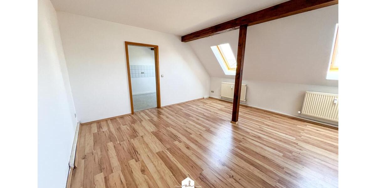 Etagenwohnung Gera - 2 Zimmer, 62 m&sup2;, 320&euro; | Angebot:24875477