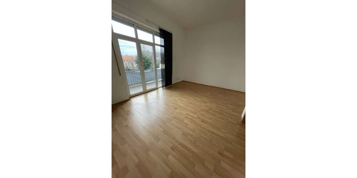 Etagenwohnung Meerane - 3 Zimmer, 72 m&sup2;, 440&euro; | Angebot:27310677