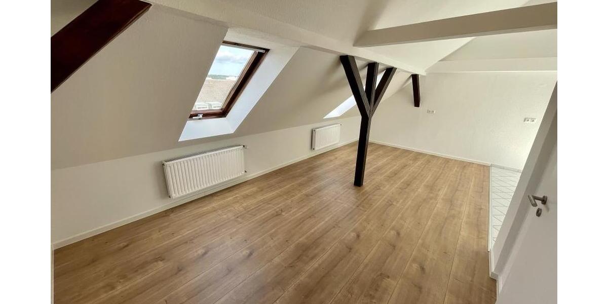 Wohnzimmer & Küche