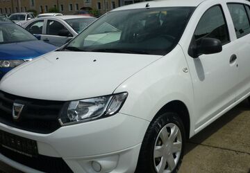 Dacia Sandero 88.000 km 4.900 &euro; Gera 07548
