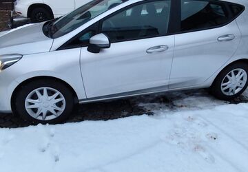 Ford Fiesta 18.460 km 11.500 &euro; Crimmitschau 08451