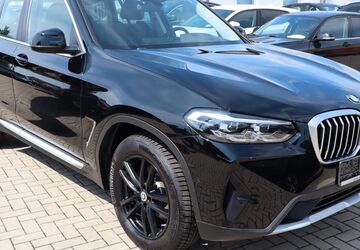 BMW X3 11.200 km 45.900 &euro; Kretzschau 06712