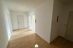 Dachgeschoßwohnung Gera - 2 Zimmer, 49 m&sup2;, 250&euro; | Angebot:25143817