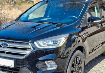 Ford Kuga 73.000 km 11.900 &euro; Auma-Weidatal 07955
