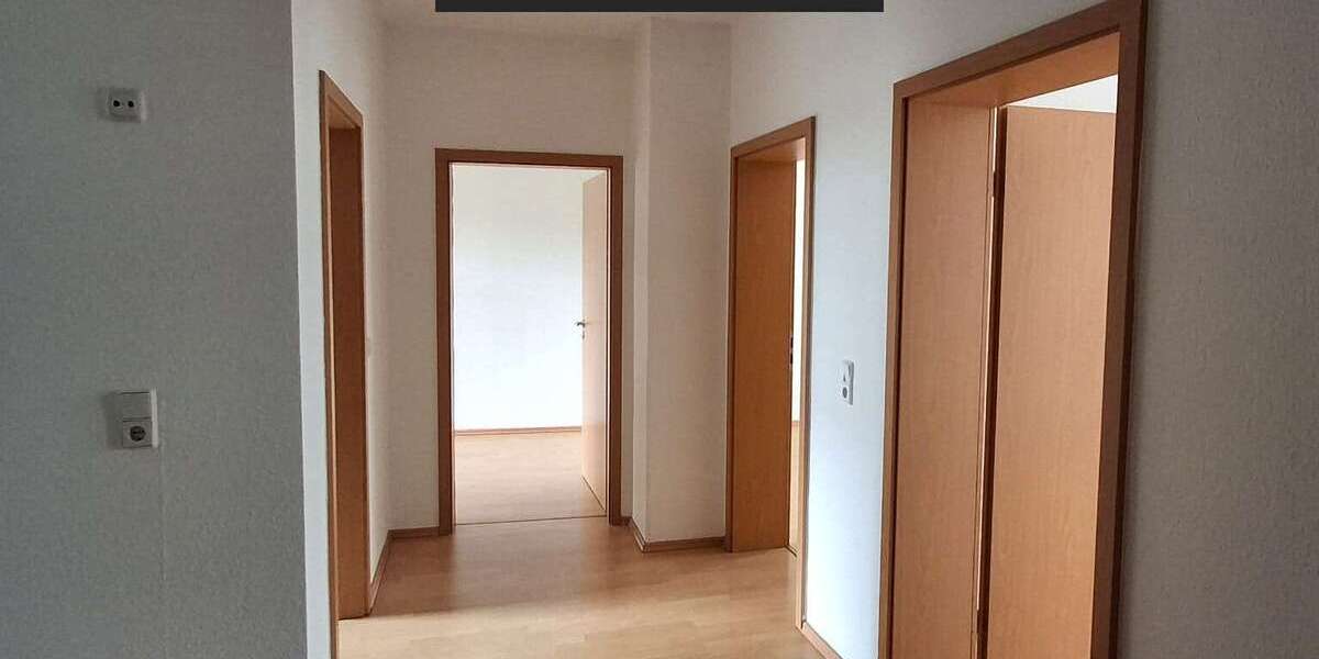 Etagenwohnung Gera - 3 Zimmer, 72 m&sup2;, 540&euro; | Angebot:27180945