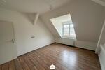 Dachgeschoßwohnung Gera - 2 Zimmer, 49 m&sup2;, 250&euro; | Angebot:25143817