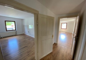 Wohnung Greiz - 2 Zimmer, 68 m&sup2;, 340&euro; | Angebot:26462523