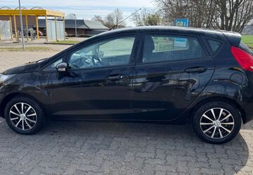 Ford Fiesta 119.000 km 3.800 &euro; Altenburg 04600