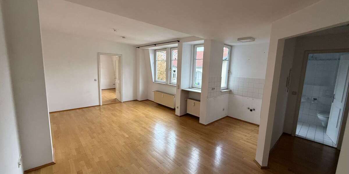 Etagenwohnung Gera Alt-Bieblach - 2 Zimmer, 53 m&sup2;, 318&euro; | Angebot:23478840