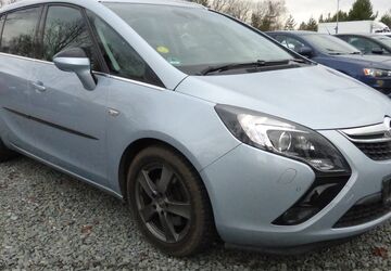 Opel Zafira 160.920 km 6.899 &euro; Schleifreisen 07629