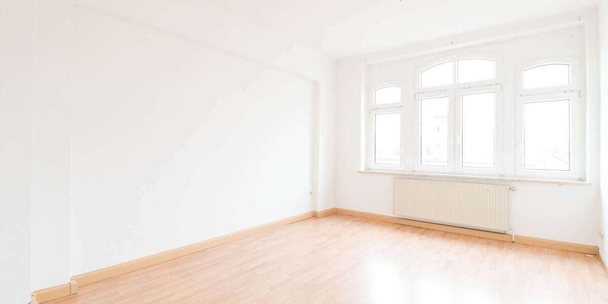 Etagenwohnung Zeitz - 3 Zimmer, 65 m&sup2;, 325&euro; | Angebot:27357477