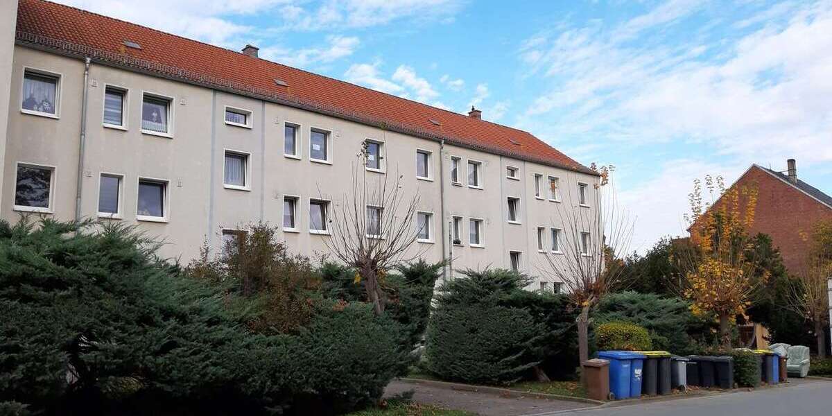 Etagenwohnung Werdau - 3 Zimmer, 59 m&sup2;, 368&euro; | Angebot:25988777