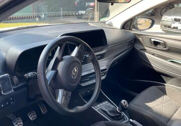 Hyundai BAYON 98.000 km 13.990 &euro; Gera 07545