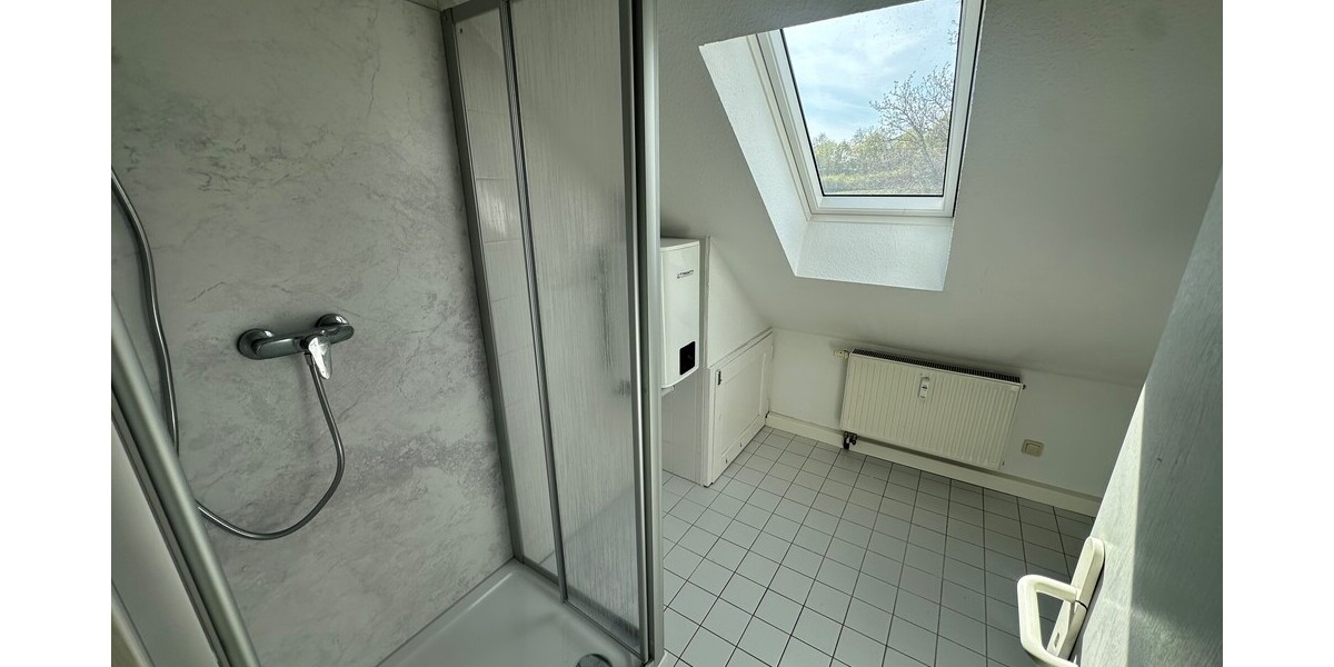 Gemütliche 3 Raum DG Wohnung mit Garten am Haus - unterhalb der Osterburg! - Dachgeschoßwohnung Weida Liebsdorf | Angebot:26146312