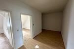 Dachgeschoßwohnung Gera - 2 Zimmer, 49 m&sup2;, 250&euro; | Angebot:25143817
