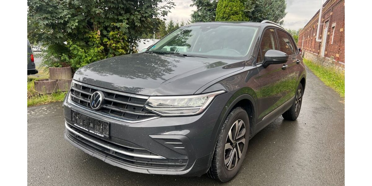 VW Tiguan 79.000 km 22.900 &euro; Werdau 08412