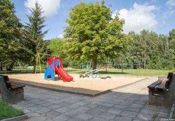 Wohnung Hermsdorf - 4 Zimmer, 70 m&sup2;, 390&euro; | Angebot:27397822