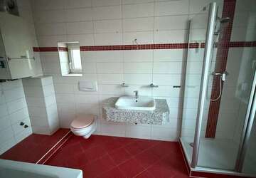 Wohnung Meerane Seiferitz - 4 Zimmer, 85 m&sup2;, 373&euro; | Angebot:22018800