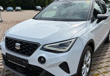 Seat Arona 17.700 km 22.690 &euro; Triptis 07819