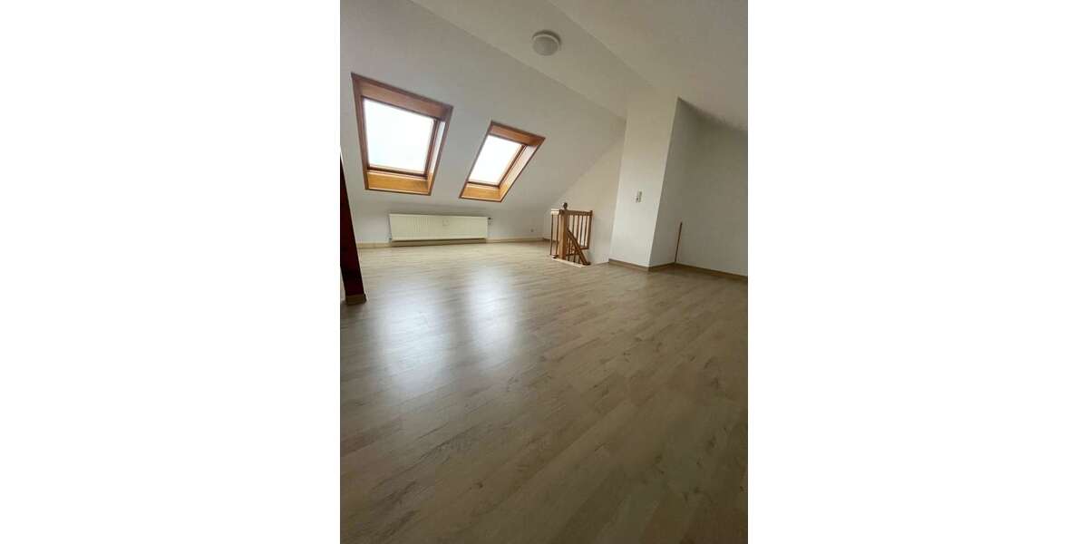 Etagenwohnung Meerane Seiferitz - 3 Zimmer, 66 m&sup2;, 370&euro; | Angebot:25088327