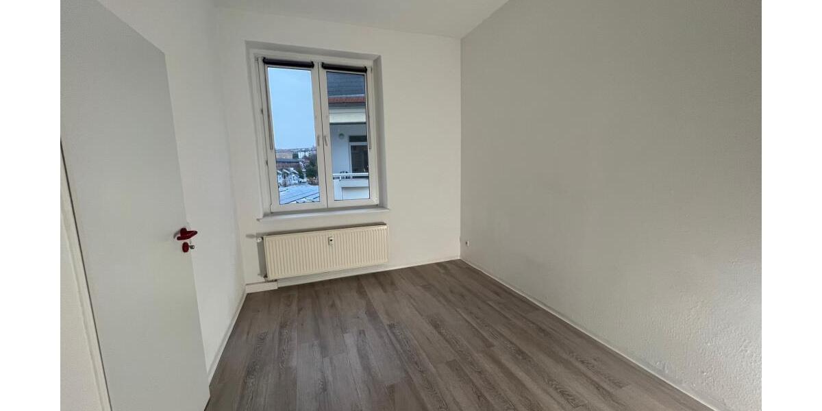 Arbeits-/Ankleidezimmer