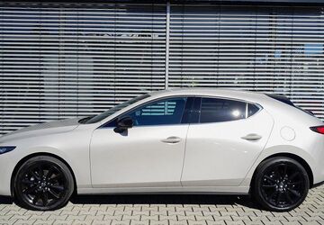 Mazda 3 9.525 km 26.495 &euro; Gera 07546